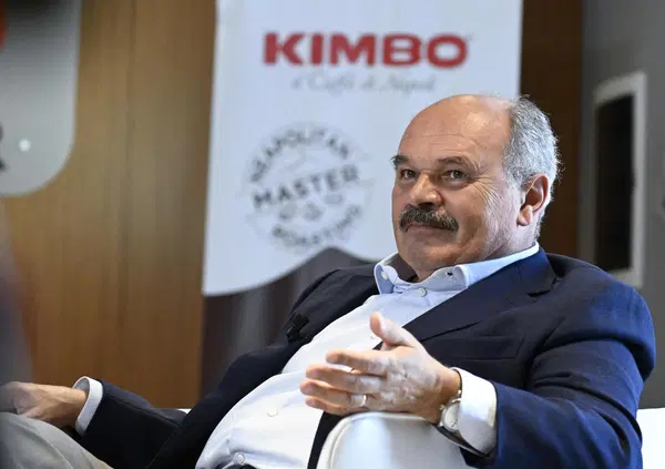 Ma davvero il caff&egrave; al bar dovrebbe costare almeno 2,50 euro, come dice Farinetti? Risponde Raspelli per MOW: &ldquo;Tazzina della felicit&agrave; a prezzi moderati per tutti&rdquo;