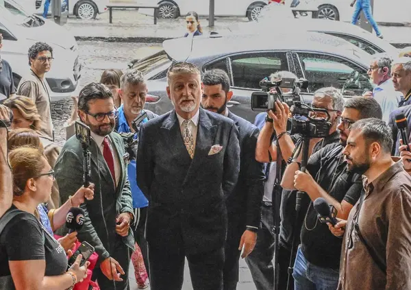 Scandalo San Carlo, LA FONDAZIONE VERR&Agrave; COMMISSARIATA DAL MINISTERO? Ma vi sembra normale che il pi&ugrave; antico teatro lirico d&rsquo;Europa non abbia un Sovrintendente da quattro mesi e che la nomina venga rimandata a settembre? Il sindaco Manfredi che dice? 