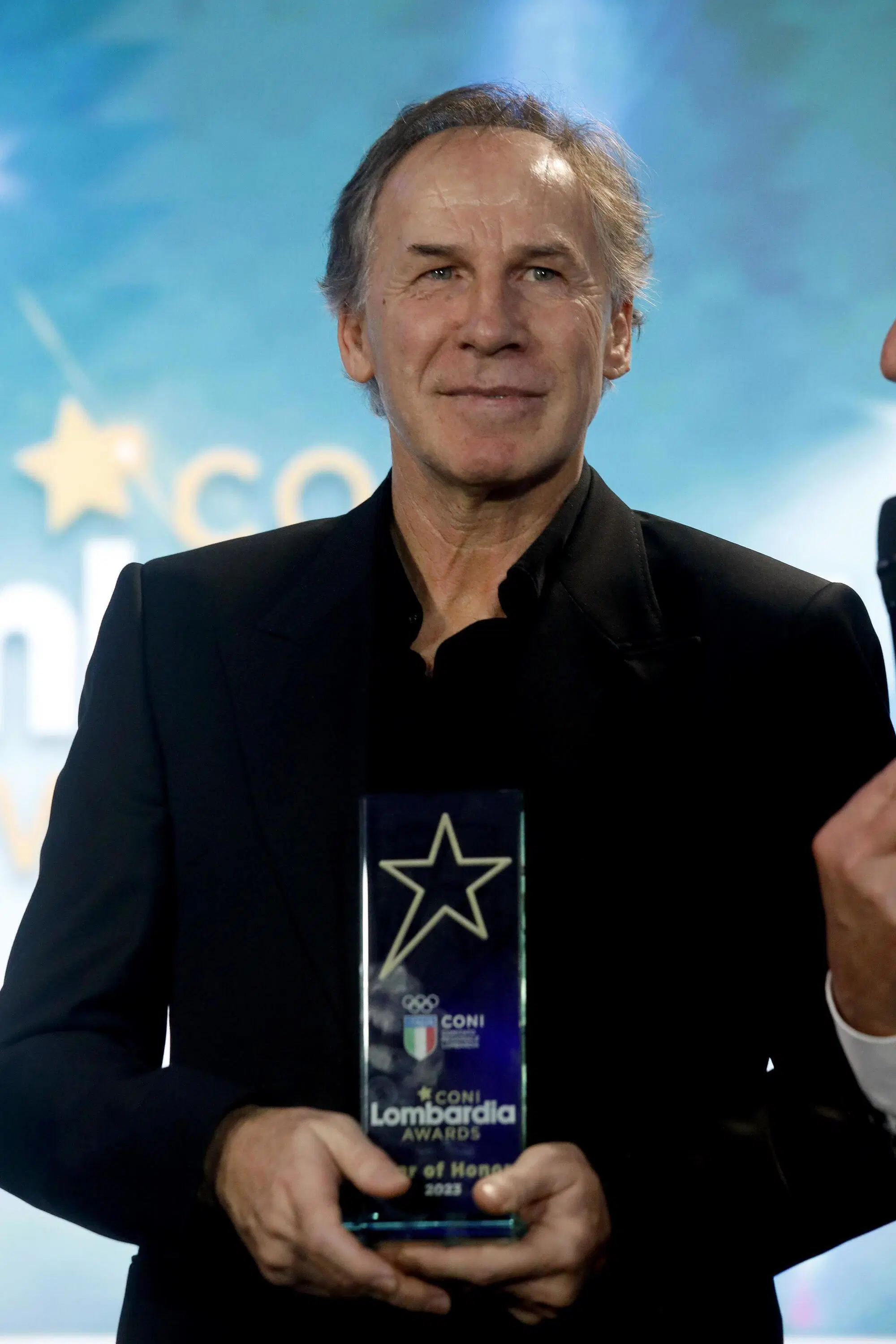 Franco Baresi premiato al Coni Lombardia Awards a Milano, 19 dicembre 2023