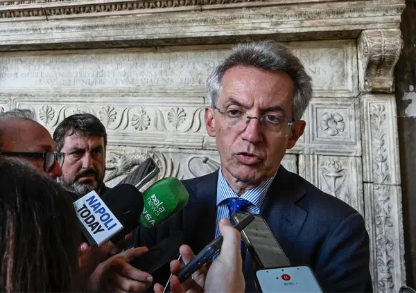 Fondazione San Carlo di Napoli, il sindaco Manfredi scarica all&rsquo;ultimo la riunione per scegliere il nuovo Sovrintendente: forse aspetta le elezioni in Campania che manderanno via De Luca per avere una maggioranza in Consiglio d&rsquo;Indirizzo? 