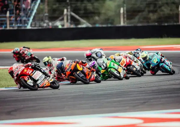 Aprilia e Yamaha verso una guerra fredda? Piano con le parole, ma entrambe hanno messo gli occhi sulla Moto3