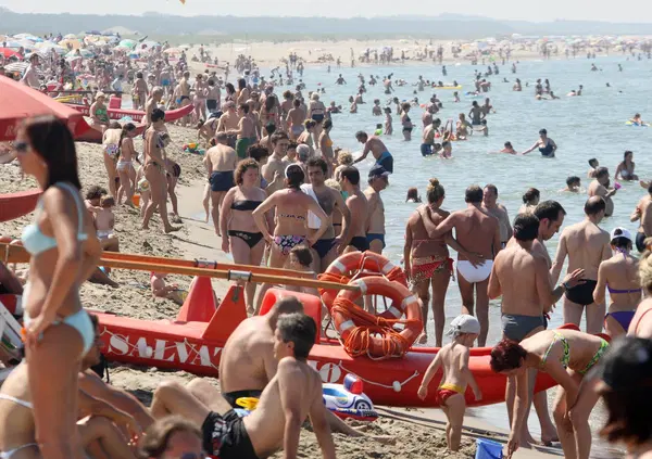 Le previsioni meteo di Ferragosto? Sono l'unica cosa che conta per gli italiani! Non ci credete? Lo dicono i trend (social e Google). E l'anticiclone africano preoccupa pi&ugrave; di qualsiasi guerra...