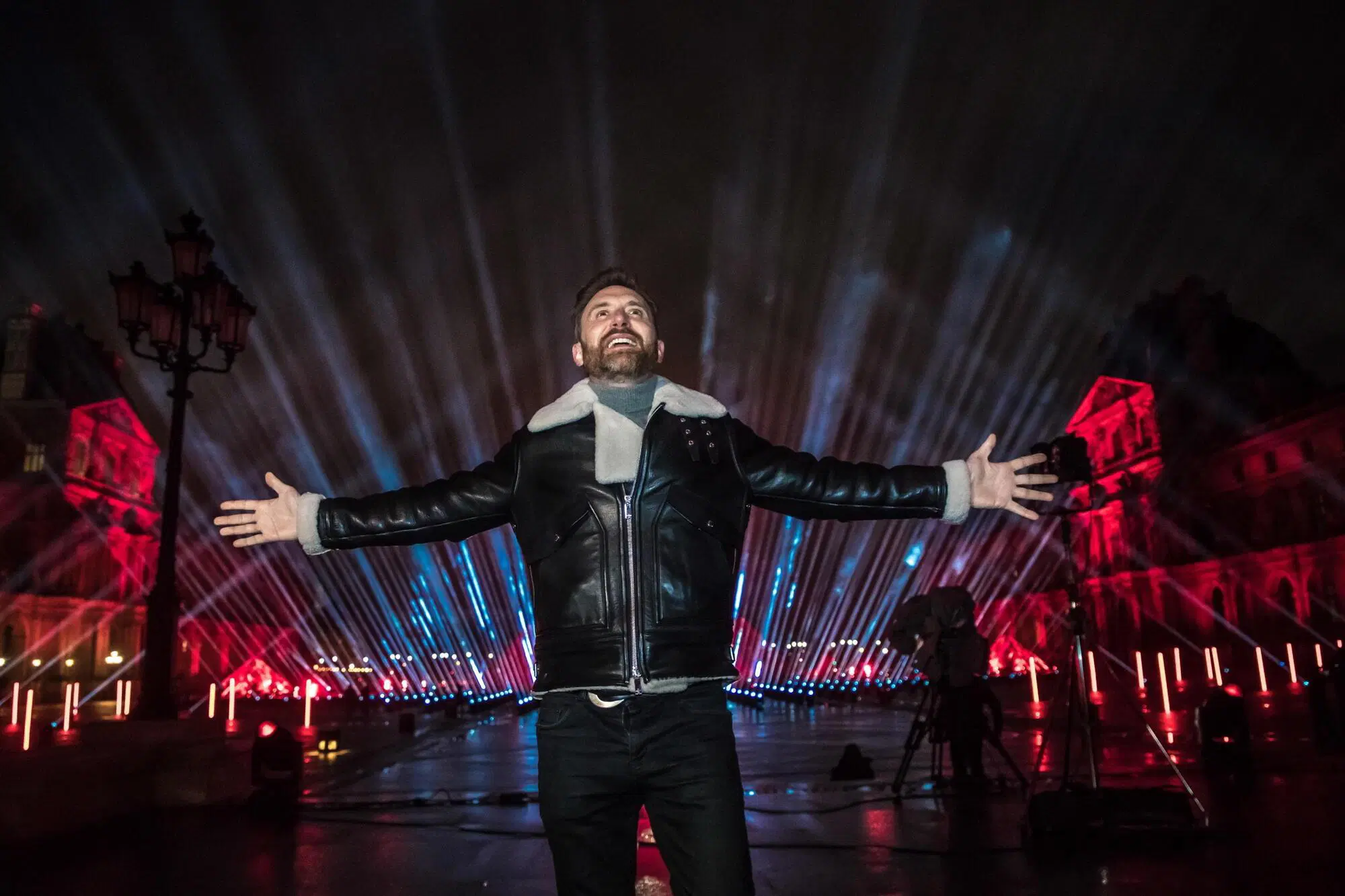 David Guetta. La superstar francese &egrave; stata spesso al centro del dibattito sui dj-set pre-registrati