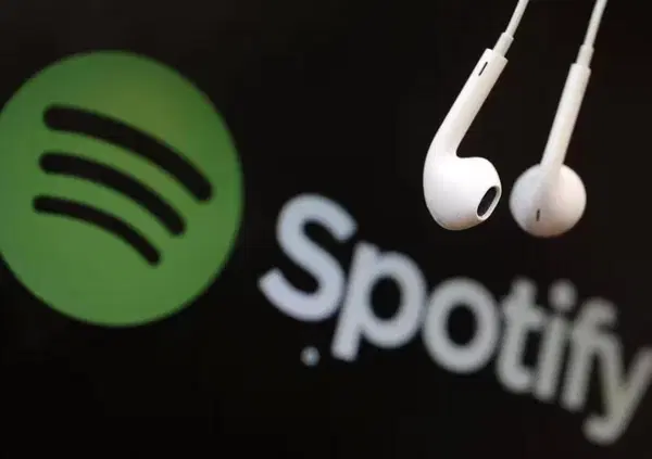 Spotify alza l&rsquo;abbonamento e lo pagate? Siete COGLIO*I! Altro che boicottaggio per gli investimenti in armi di Daniel Ek. E i musicisti muti&hellip;