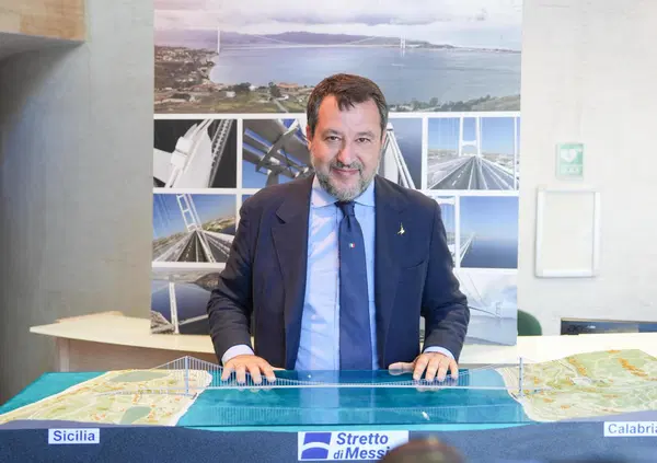 IL PONTE SULLO STRETTO &Egrave; REALT&Agrave;! Ma &egrave; un bene? Tutti i pro e i contro: Italia &ldquo;pi&ugrave; connessa&rdquo;, la metro e il record, ma anche i ricorsi, l'impatto ambientale e la resistenza sismica...