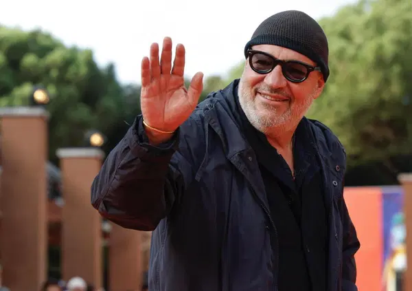 Ma quest&rsquo;anno, a Venezia 82, sar&agrave; la rivincita del cinema &ldquo;de &lsquo;na volta&rdquo; con Gianfranco Rosi (Sotto le nuvole) e Franco Maresco (Un film fatto per Bene)? 