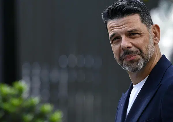 TUTTI ZITTI SU RAOUL BOVA. Sottile inferocito con Corona e chi viola la privacy dopo il caso Martina Ceretti? &ldquo;Barbarie. Ignobile. E nessun attore in suo soccorso&rdquo;