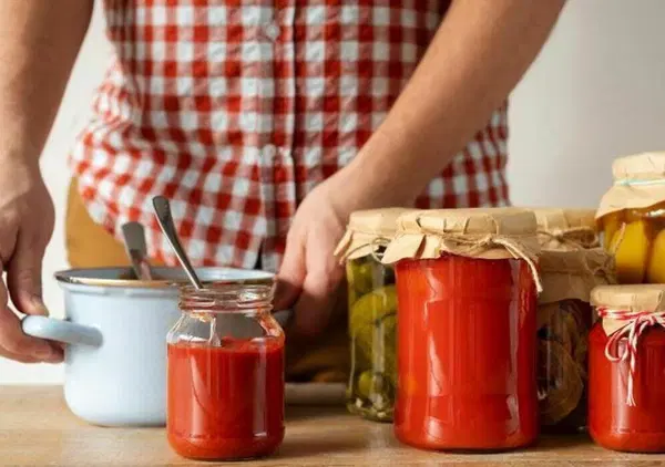 ESTATE VELENOSA. Botulino mortale in Calabria. La Procura indaga, l&rsquo;esperto risponde: &ldquo;Ecco quali sono i sintomi, gli alimenti pericolosi, le persone a rischio e l&rsquo;antidoto&hellip;&rdquo;