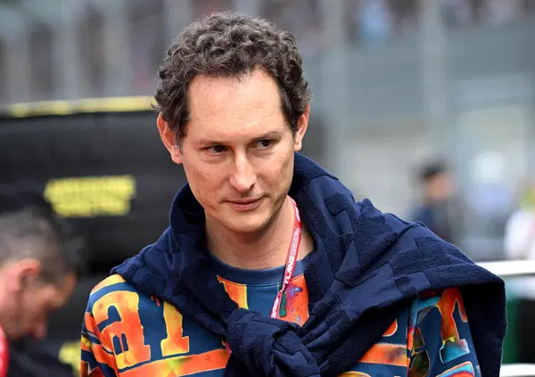 DYNASTY DELLA CENSURA? Mario Giordano contro i potenti: ma c&rsquo;&egrave; qualcuno tra Elkann, Benetton, De Benedetti e Del Vecchio che l'ha denunciato per il libro?