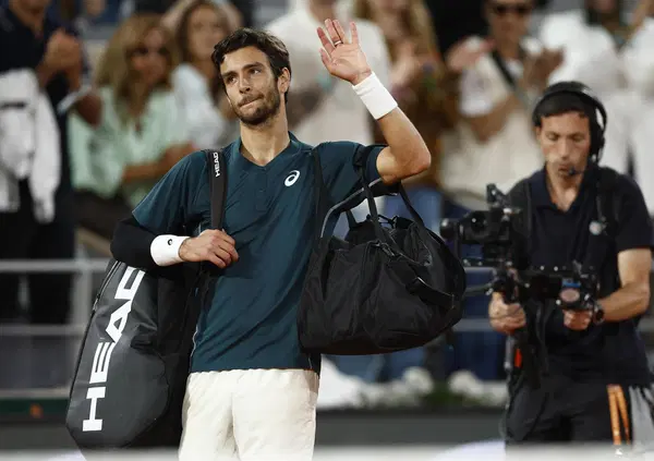 Prima con Sinner e Alcaraz, ora sotto Sonego e Nardi: MUSETTI IN CRISI? Ecco perch&eacute; i giudizi su Lorenzo incarnano il clich&eacute; dell&rsquo;italiano medio: ma non era degno della top five?