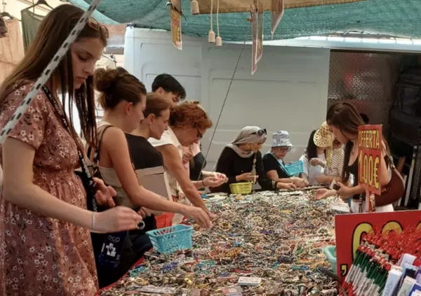 Gi&ugrave; le mani dal mercato di Porta Portese. L&rsquo;omologazione (e la giunta di Roma del sindaco Gualtieri) non devono rovinare questo luogo: ecco perch&eacute; vogliamo salvare la passeggiata della domenica