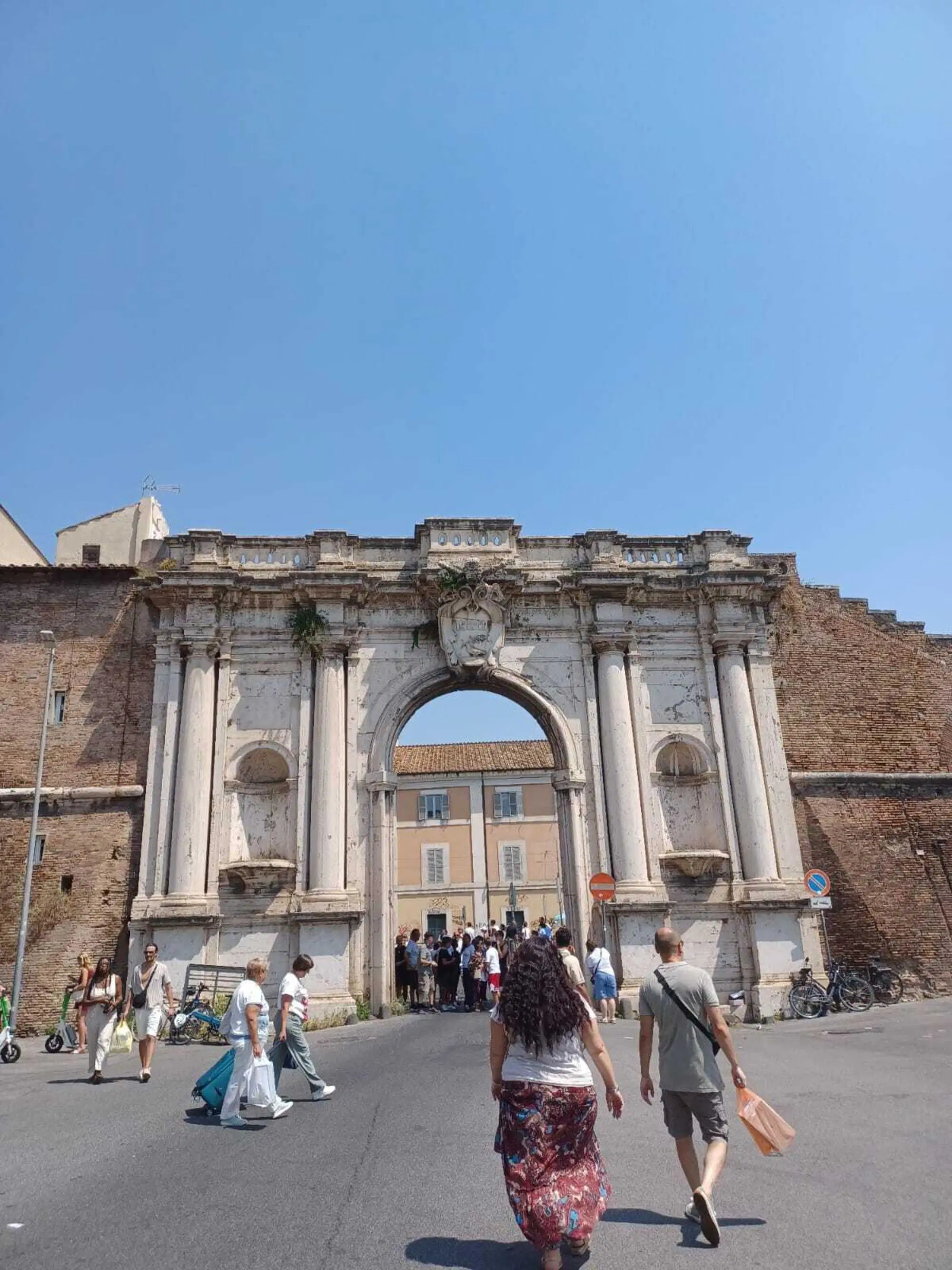 Porta Portese a Roma