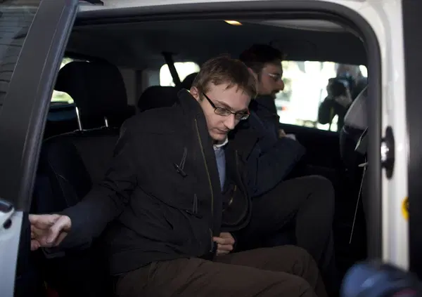 Omicidio Poggi, IL CORPO DI CHIARA NON &Egrave; STATO PESATO? Cambia tutto: il peso &egrave; legato alla temperatura, l&rsquo;orario della morte potrebbe variare anche di un&rsquo;ora e mezza. Crollerebbe l&rsquo;accusa nei confronti di Stasi?