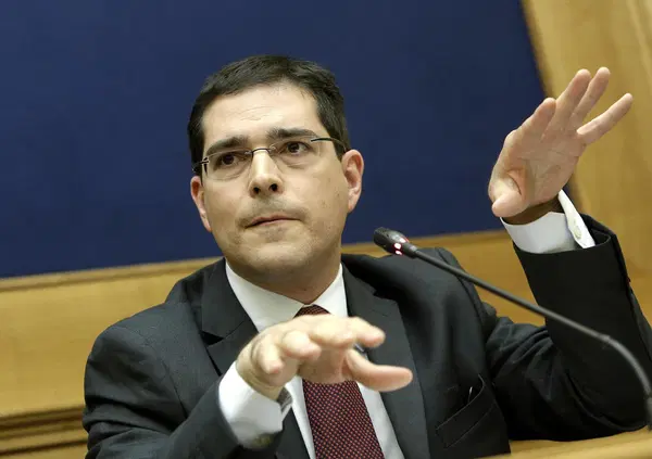 Olly e la difesa di Scanzi? Capezzone rovescia la balorda tavolata: &ldquo;Con lui come avvocato, la posizione del cantante si aggrava&rdquo;. E su Gaza: &ldquo;Che caz*o c'entra con &rsquo;sta cafonata?&rdquo;