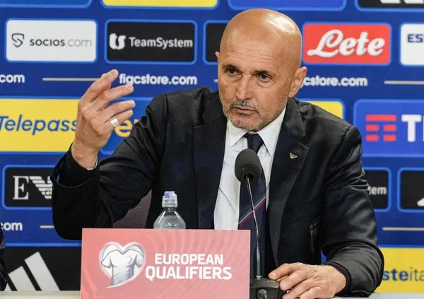 Spalletti ha perso come ct? S&igrave;, ma forse ha vinto come uomo. Ecco perch&eacute; nel calcio dei &ldquo;mal di pancia&rdquo; servono pi&ugrave; allenatori (e persone) come lui. Come mai nessuno ammette pi&ugrave; i propri errori?