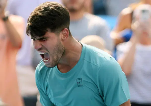 Sinner e Alcaraz &ldquo;meglio di Federer, Nadal e Djokovic&rdquo;? Intanto Carlos &ldquo;avvisa&rdquo; Jannik per Cincinnati e Us Open (e non solo)