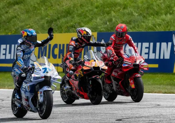 La Sprint d&rsquo;Austria l&rsquo;avevamo gi&agrave; vista da qualche parte: sabato grigio per l&rsquo;Italia (si salvano Bezzecchi e Bastianini), sfig*e per Bagnaia, brindano i Marquez e Acosta