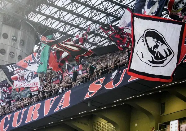 &ldquo;VERGOGNA&rdquo;. &Egrave; rivolta sui social degli ultras del Milan dopo il comunicato dei Banditi della curva Sud. L&rsquo;attacco alla societ&agrave; (&ldquo;Cardinale out&rdquo;) e l&rsquo;avvertimento: &ldquo;San Siro sar&agrave; un grigio teatro&rdquo;