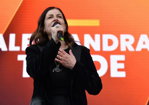 Perch&eacute; nessuno parla dell'EMERGENZA DERMATITE NODULARE in Sardegna? Il silenzio squarciato dal video virale che inchioda Alessandra Todde. Chi &egrave; Elena P. e il turismo...