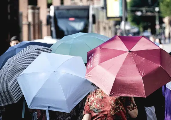Meteo, morire (letteralmente) di caldo: ma quale fresco, ecco perch&eacute; in Italia (e in Europa) la situazione &egrave; critica. I dati e le statistiche sul clima &ldquo;killer&rdquo; nelle nostre citt&agrave; (pi&ugrave; che altrove: come mai?) e le temperature