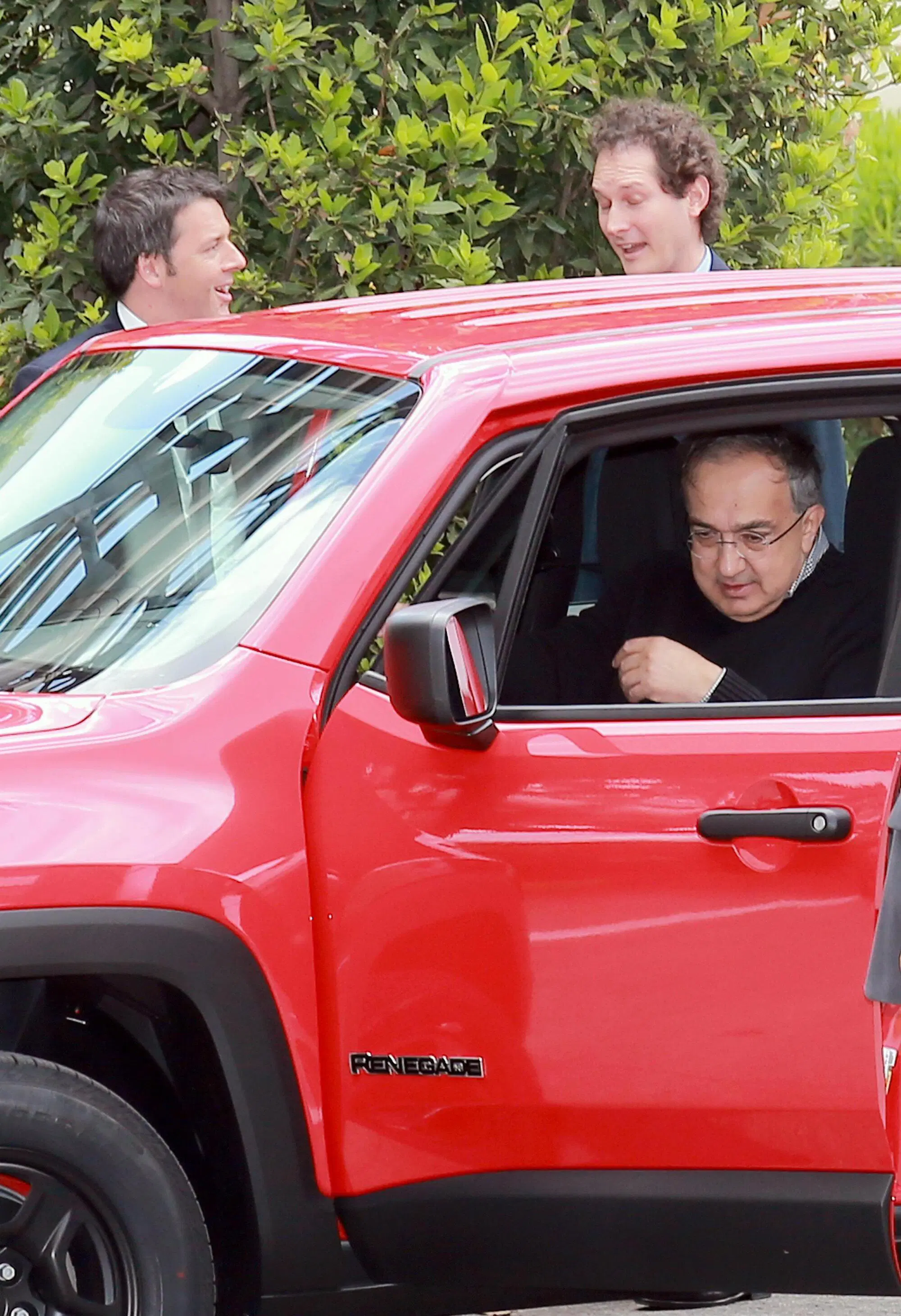 Marchionne sulla Renegade con Renzi ed Elkann