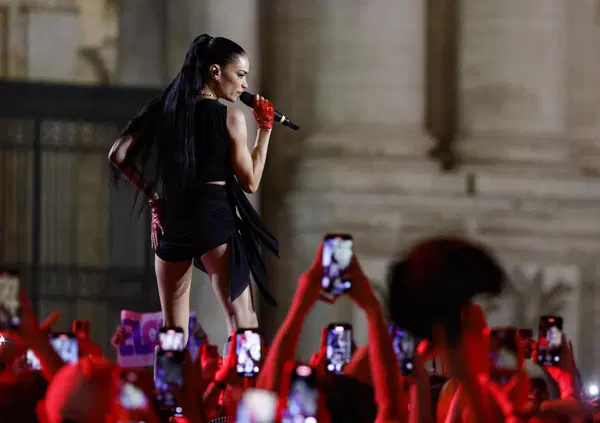 Jovanotti, U2 e gli altri: ma davvero su Gaza i cantanti non dicono abbastanza? Scanzi su Lorenzo &ldquo;ecumenico&rdquo;, Elodie e le &ldquo;robette furbine (con Lauro e il Crispy McBacon)&rdquo;, Bono e...