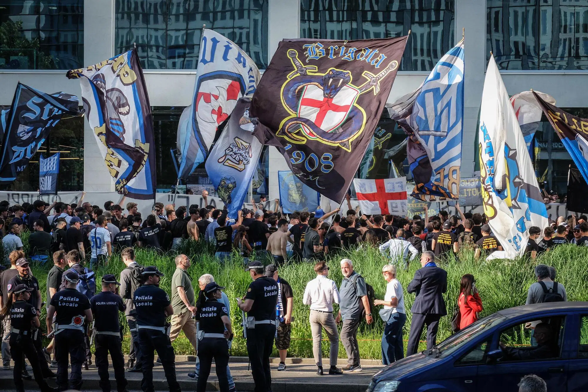 Ultras che protestano per la questione biglietti