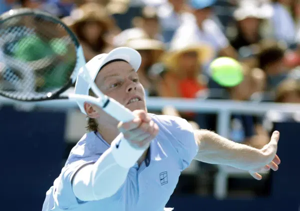 &Egrave; l&rsquo;estate dei VIRUS? Dal malore di Sinner al botulino e la dermatite nodulare in Sardegna. E il governo revoca la commissione e vaccini?