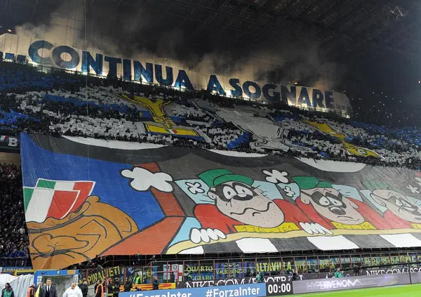 Inter e Milan, SAN SIRO SENZA CURVA &Egrave; COME FARE L'AMORE E NON GODERE. Ecco perch&eacute; &egrave; la prima di Serie A pi&ugrave; TRISTE della storia senza ultras, cori e striscioni