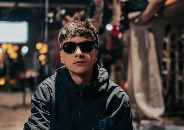 Con ULTIMO Roma come WOODSTOCK: il raduno dei fan di Niccol&ograve; Moriconi a Tor Vergata, un villaggio musicale a cielo aperto, far&agrave; la storia dei concerti in Italia. Altro che Vasco Rossi o Ligabue&hellip;