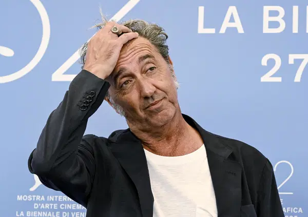 Venezia PRO PAL! Ci voleva un giornalista straniero per mettere in imbarazzo Sorrentino sui legami tra soldi israeliani e il suo film "La Grazia"?