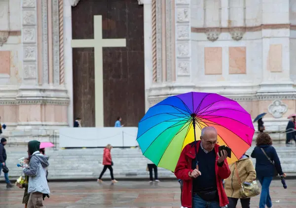 FAMOLO QUEER: pellegrinaggio della &ldquo;frociaggine&rdquo; al Giubileo? Langone: &ldquo;Su questo argomento non esiste libert&agrave; di espressione, ma basterebbe ricordarsi di Sodoma. O segui la Bibbia o a San Pietro ci vai per turismo&hellip;&rdquo;