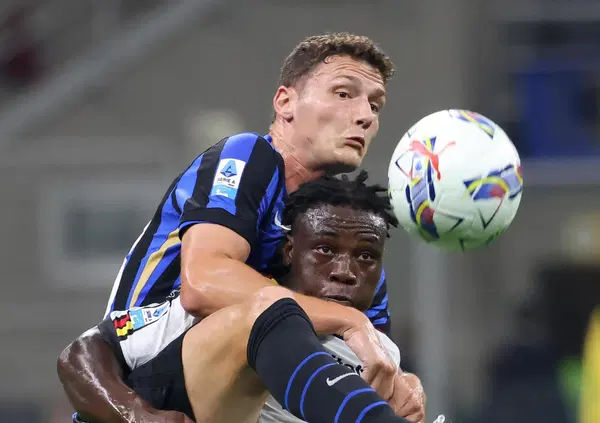 Fabrizio Corona, dopo il &ldquo;brividino&rdquo; lancia il nuovo trend social: cos'&egrave; il "freaky" e perch&eacute; lo avrebbero provato Elodie, Pavard, Barella e gli altri?