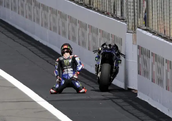 Qualcuno dica a Fabio Quartararo che neanche gli orologi da rapper muovono il tempo: il vero problema del V4 Yamaha &egrave; che adesso lo usano