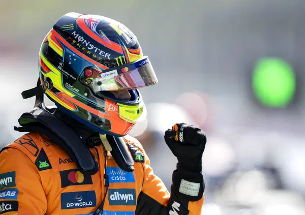 Ferrari, rientro da incubo: a Zandvoort &egrave; battuta da Red Bull e Mercedes, mentre in pole c&rsquo;&egrave; sempre la McLaren. Max ci prova, ma&hellip;