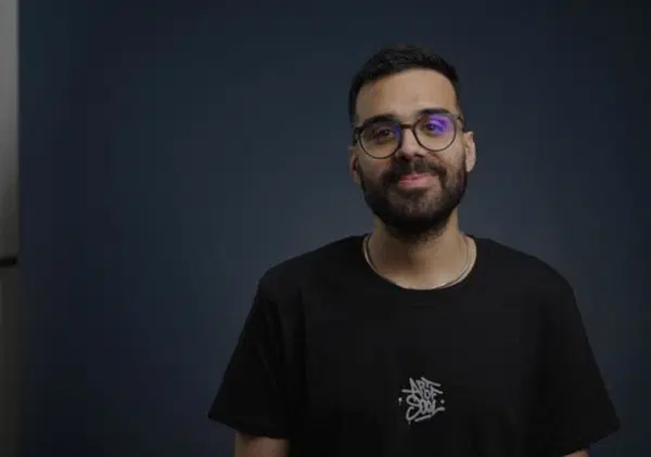 "L'ultima fase del piano". Ma Dario Moccia lascia i social? Da Twitch a Youtube: ecco a cosa dice addio. E le carte collezionabili con Tomodachi Press...