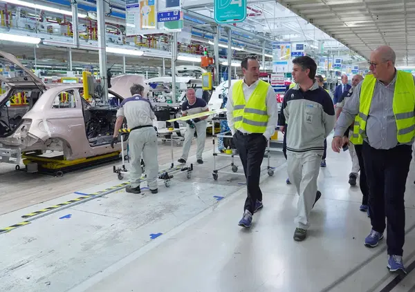 Stellantis cadenti in Italia? Fiat Giga Panda e Fastback in Marocco, la Egea in Turchia e gli operai torinesi in Serbia, Perucca Orfei Masterpilot: "Smart Car &egrave; scarna, ma&hellip;&rdquo;