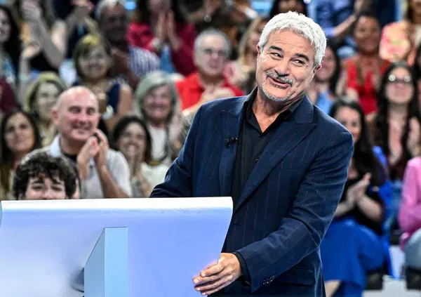 Rai, politica e ultras, ma che c'entra Pino Insegno con Piscitelli "Diabolik"? Nelle chat il favore del conduttore di Reazione a catena che scaten&ograve; la shitstorm all'attrice Andreozzi