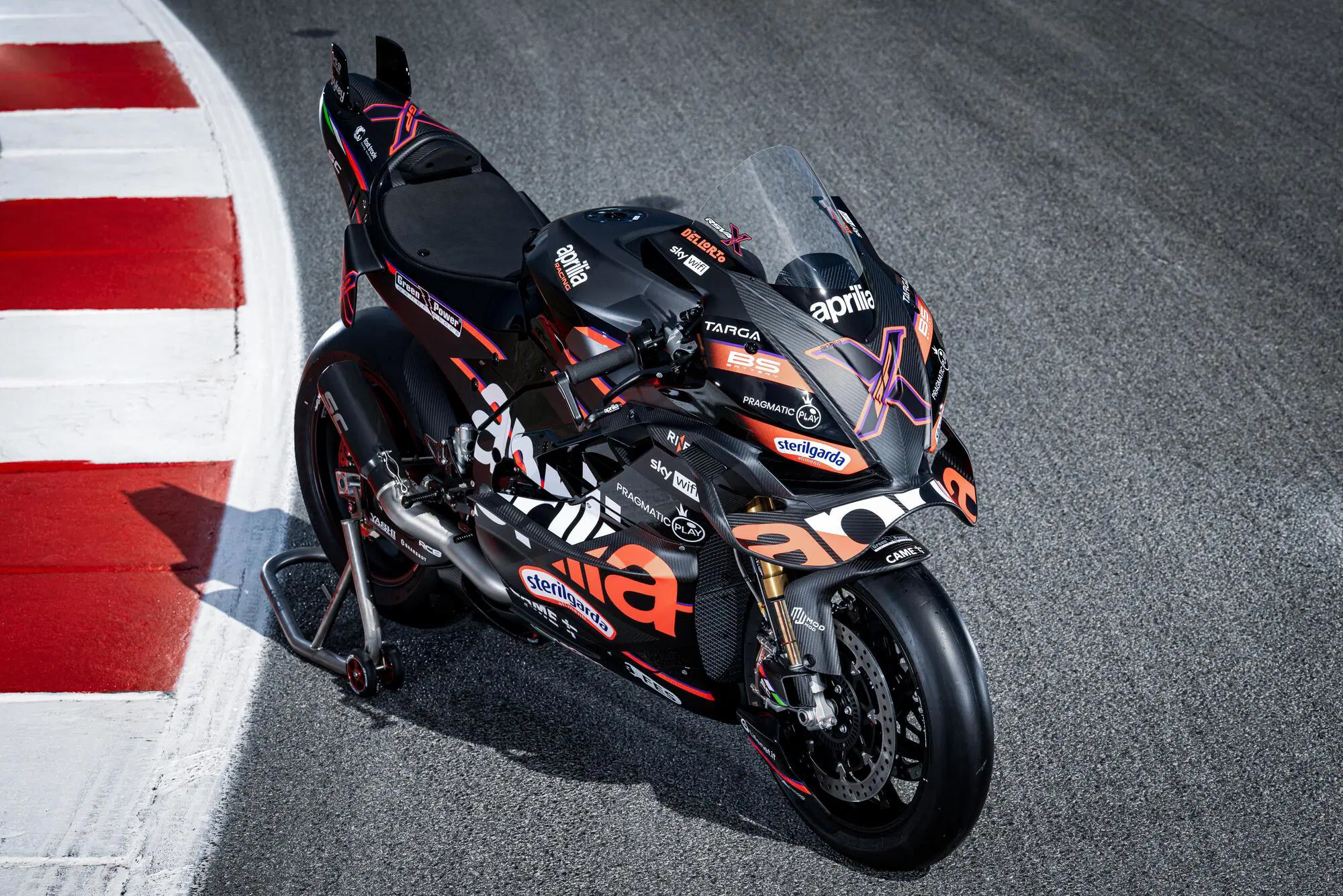 Aprilia RSV4 X GP   2