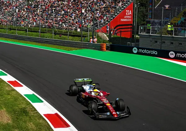 La Ferrari a Monza parte forte, ma Vasseur non si sbilancia: &ldquo;Dobbiamo continuare a lavorare&rdquo;. Poi un pensiero a Lauda, mentre Hamilton &egrave; chiaro: &ldquo;Qui &egrave; incredibile&rdquo;