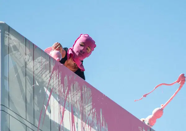 ESCLUSIVA: L'occupazione del Pirellino era concordata? Con i compagni del Leoncavallo abbiamo preso il cantiere, ma parlando con la sicurezza... 