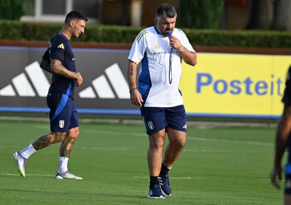 Ma che roba &egrave; Italia-Israele in Ungheria con solo tremila allo stadio, una manciata di italiani e clima surreale? Mentre Gattuso si gioca (quasi) tutto, la speranza sono gli ultras azzurri?