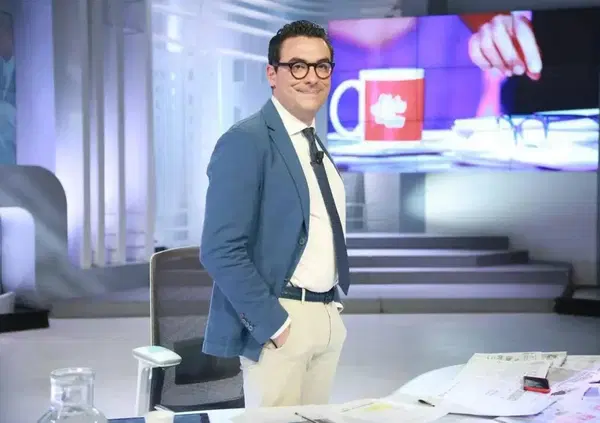 Francesco Magnani sbrocca, a chi non succede? Ma l'incidente, le "Brigate Rosse" e il video shock sono meno ipocriti del giornalismo che nasconde le notizie. E l'unico normale &egrave; il "volto noto" di La7...