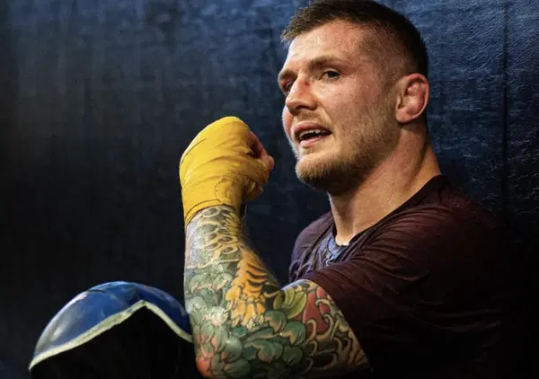 Ufc, Marvin Vettori accusato di antisemitismo negli Usa? Il fighter Mma esce dall'ottagono sull'omicidio Iryna Zarutksa contro il New York Times: &ldquo;Fanc*lo a questi ebrei aschenaziti che...&rdquo;