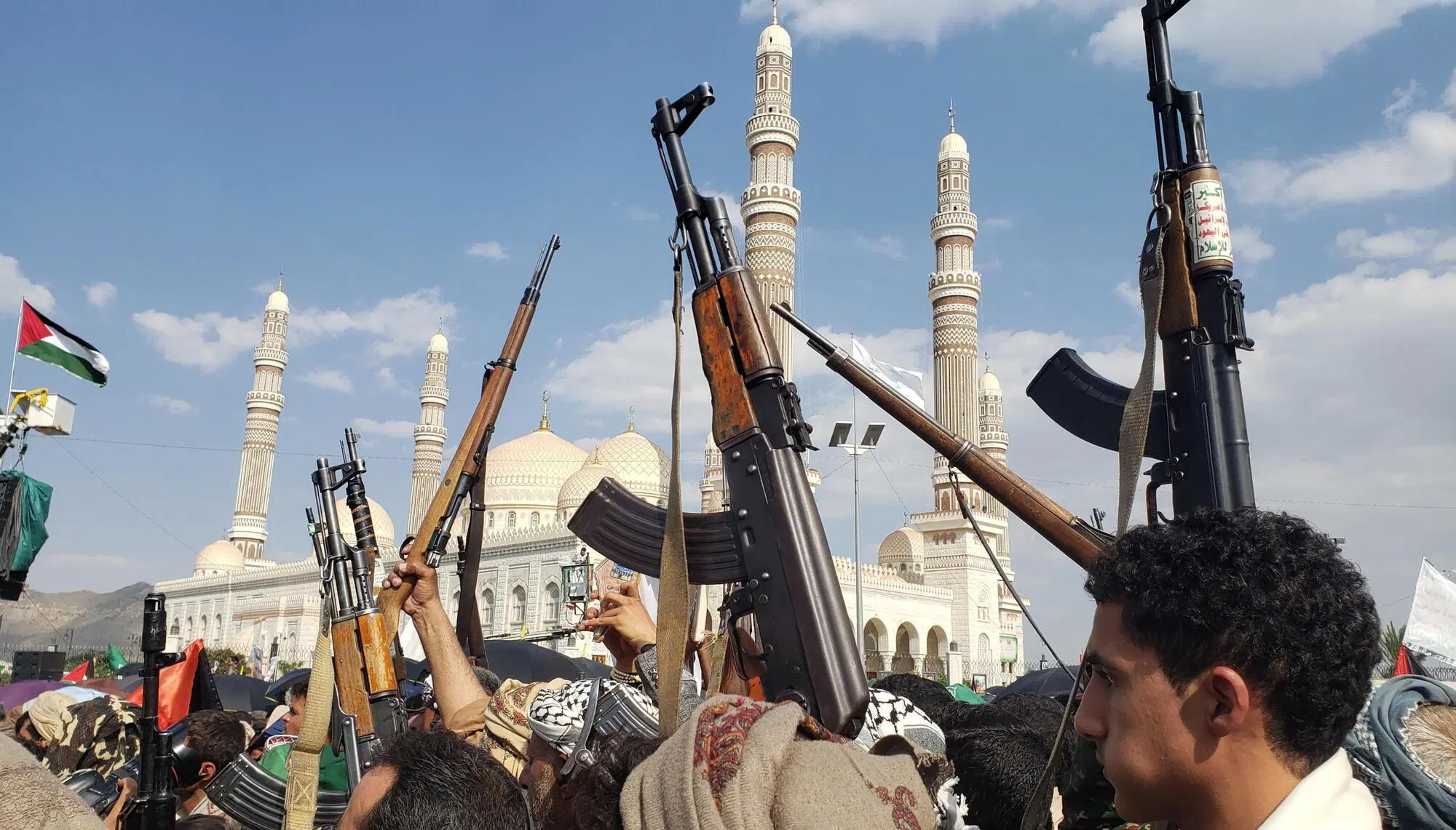Gli Houthi s&igrave; che protestano davvero contro Israele