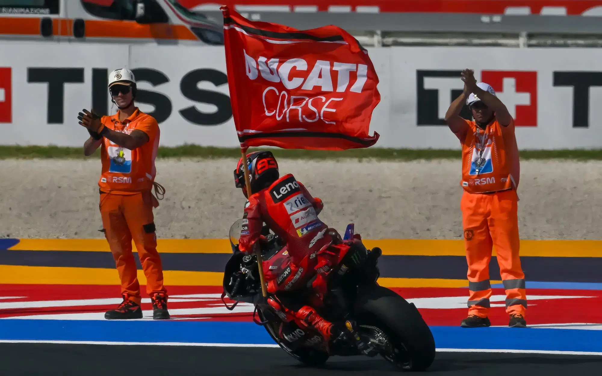 20250914 210715871 6995