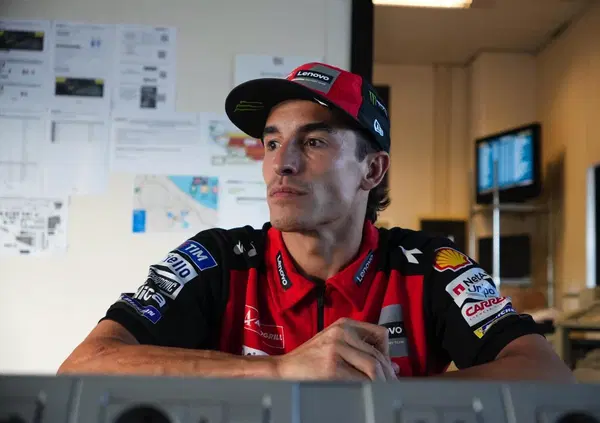 Marc Marquez nei test di Misano? Zero pressione (&ldquo;mi piacerebbe averla&rdquo;), il 2026 e il titolo a Motegi: &ldquo;Il mio corpo sente qualcosa&rdquo;