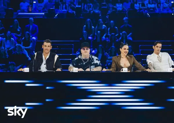 X Factor 2025, pagelle della seconda puntata di Audizioni: Gabbani puntiglioso e Lauro "politico" (4), La Furia se la gode (8), Iezzi resiste (7). Tante belle voci, poche da ricordare...