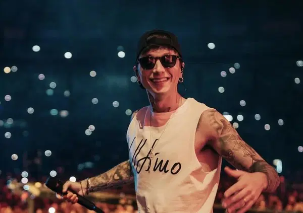 Ultimo conquista Londra? Biglietti sold out in dieci minuti! Ecco perch&eacute; il 22 settembre sar&agrave; la festa di chi non si &egrave; mai sentito primo&hellip;