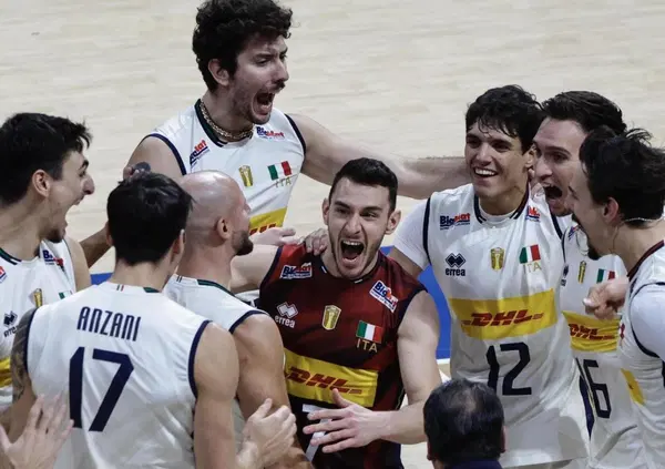Cry for me Argentina! L'Italia asfalta la bestia albiceleste ma ai Mondiali di volley qualcuno pu&ograve; (ab)battere gli stacchetti musicali tamarri alla &ldquo;Sar&agrave; perch&eacute; ti amo&rdquo;?